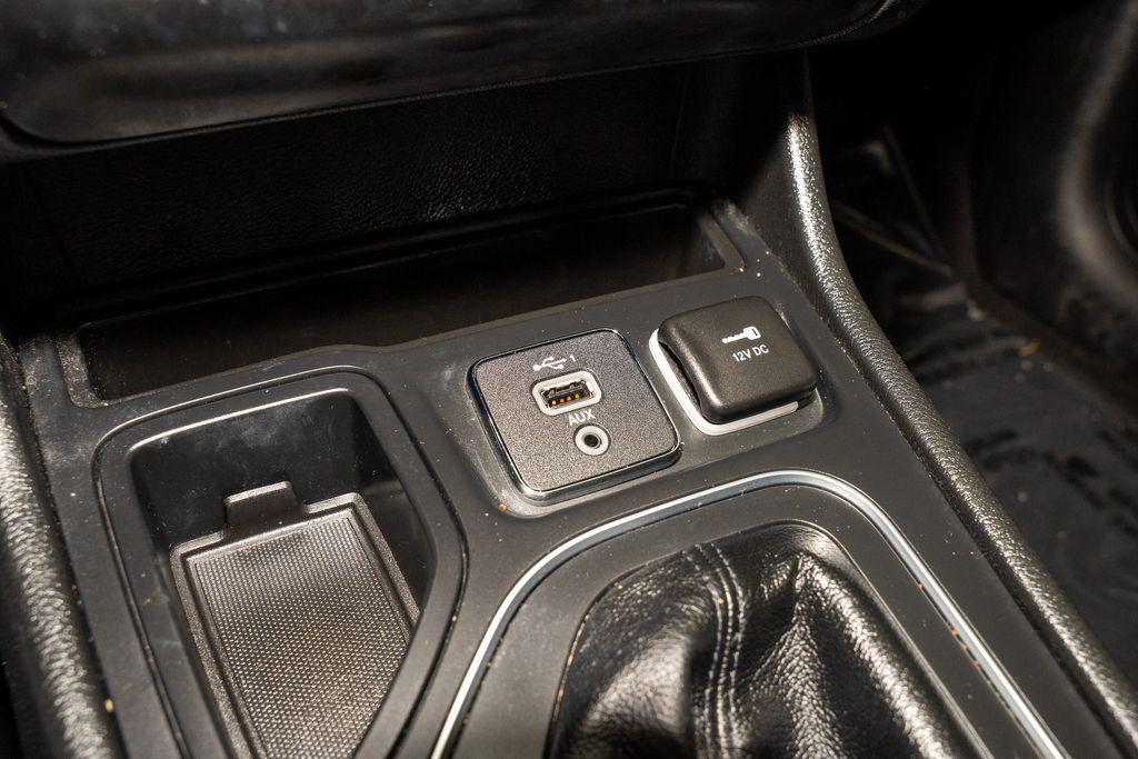 used 2022 Jeep Cherokee car, priced at $20,216