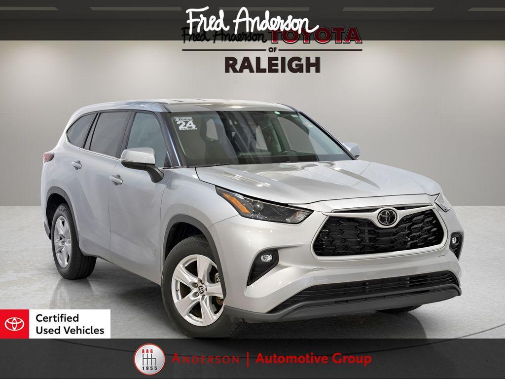 used 2024 Toyota Highlander car, priced at $36,088