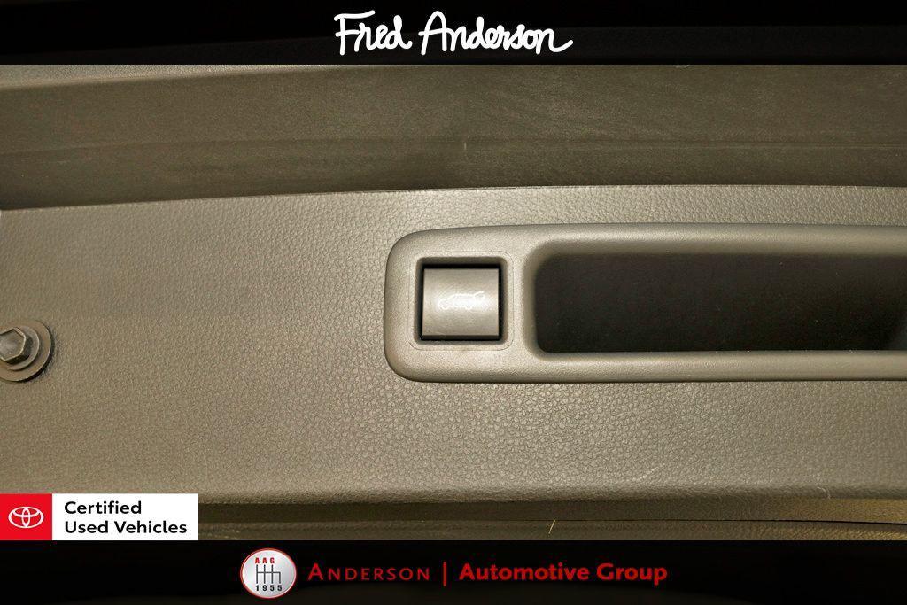 used 2024 Toyota Highlander car, priced at $36,088