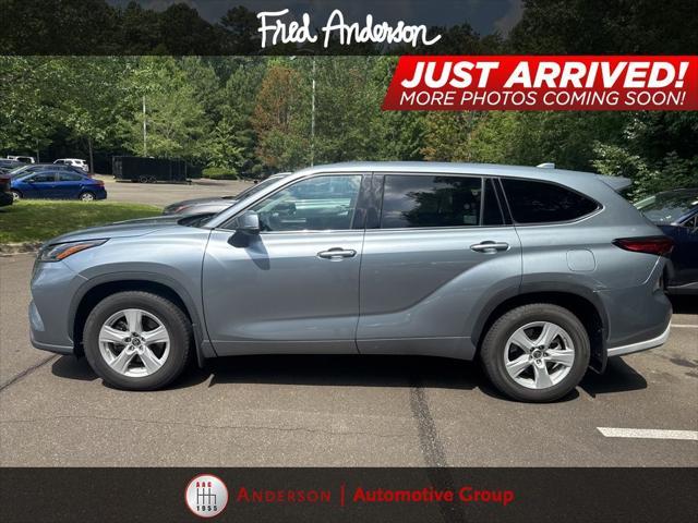 used 2021 Toyota Highlander car, priced at $28,500