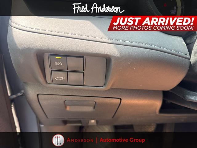 used 2021 Toyota Highlander car, priced at $28,500