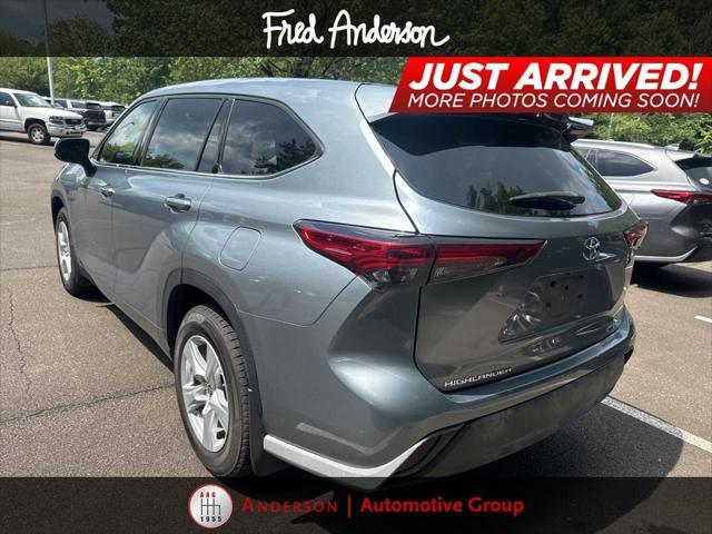used 2021 Toyota Highlander car, priced at $28,500