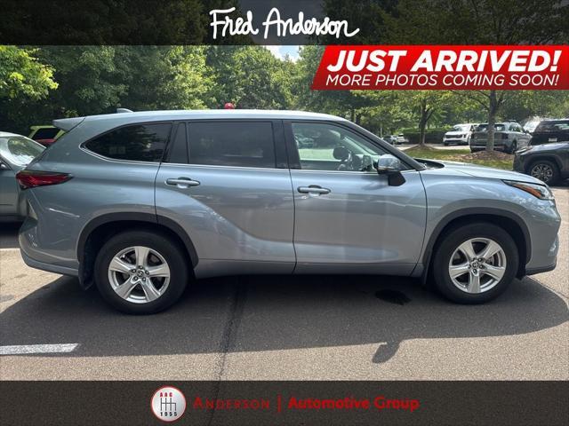used 2021 Toyota Highlander car, priced at $28,500