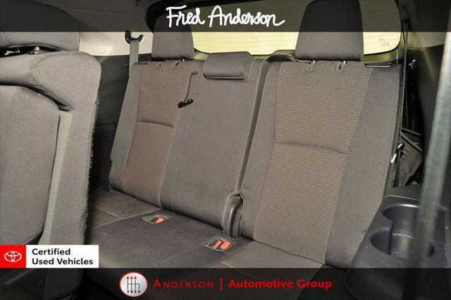 used 2021 Toyota Highlander car, priced at $27,179