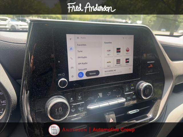 used 2023 Toyota Highlander car, priced at $33,328