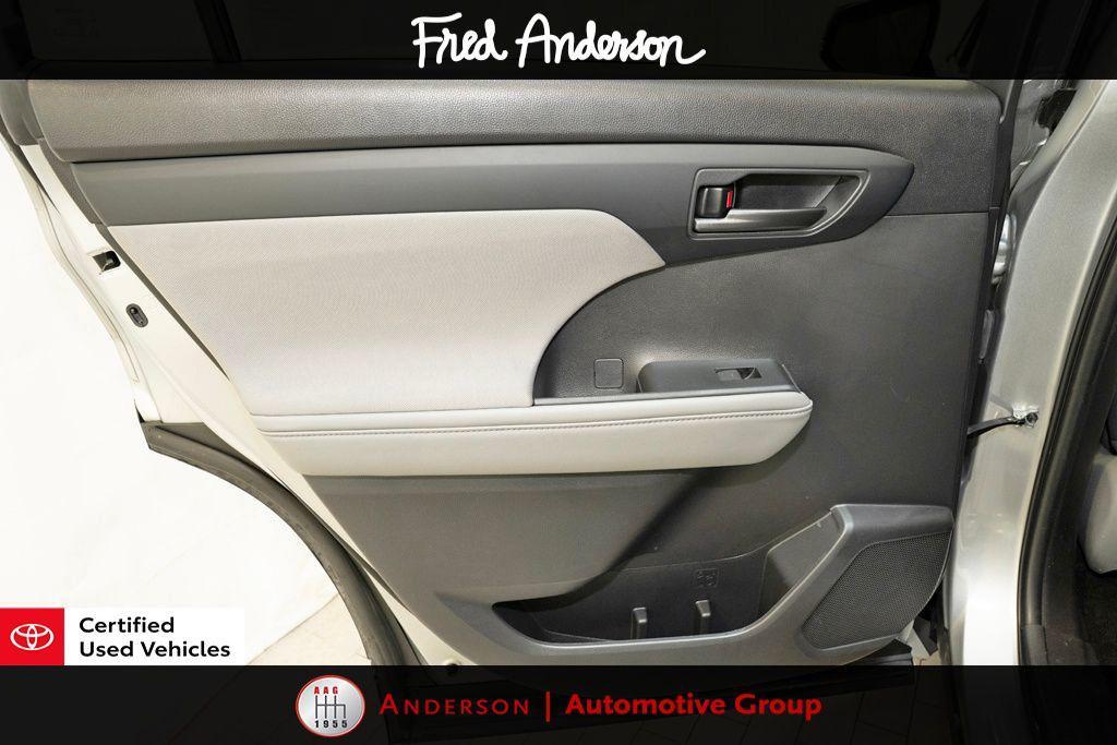 used 2023 Toyota Highlander car, priced at $30,256