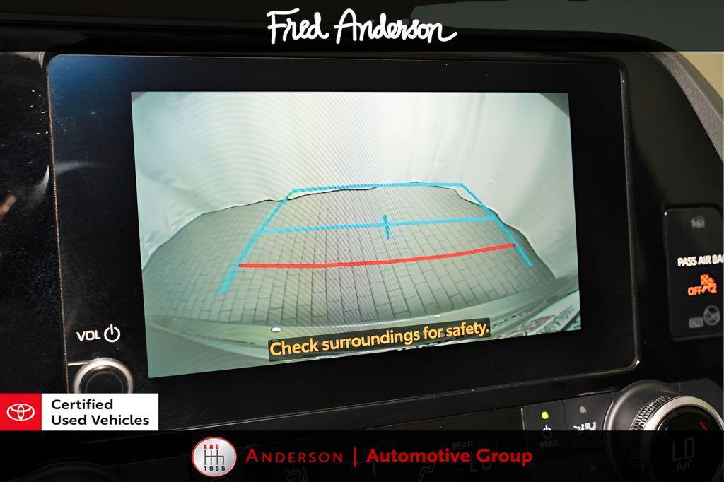 used 2023 Toyota Highlander car, priced at $30,256