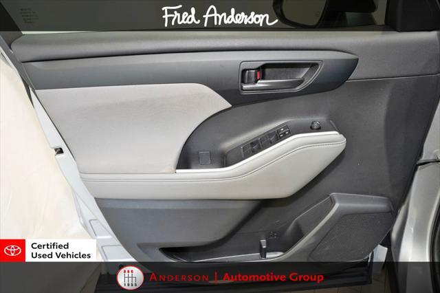 used 2023 Toyota Highlander car, priced at $31,773