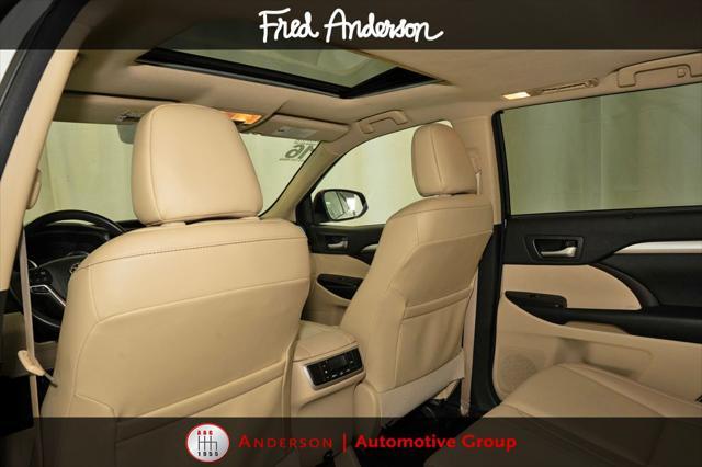 used 2016 Toyota Highlander car, priced at $24,730