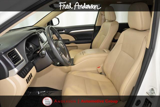 used 2016 Toyota Highlander car, priced at $24,730