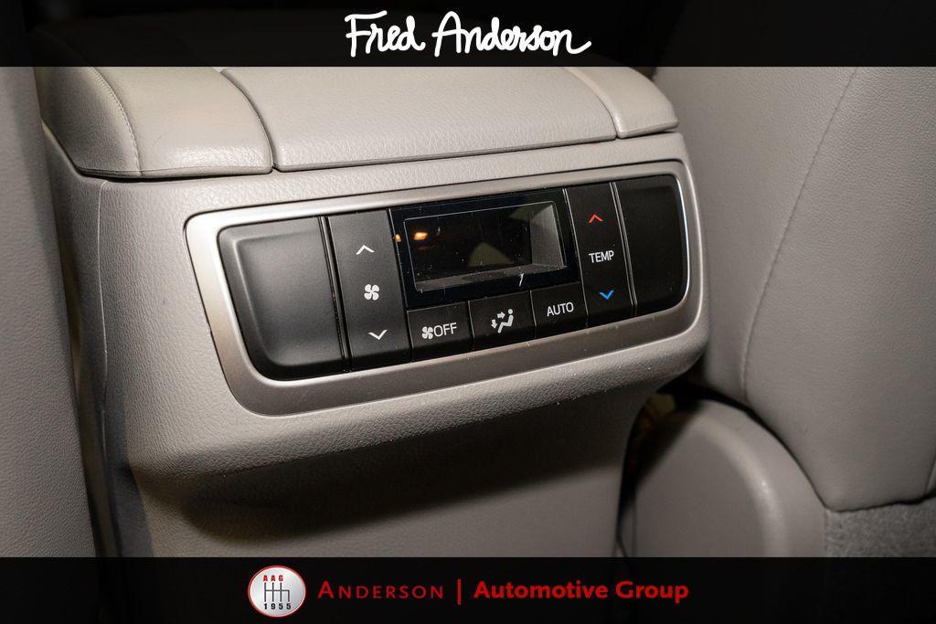 used 2017 Toyota Highlander car, priced at $21,068