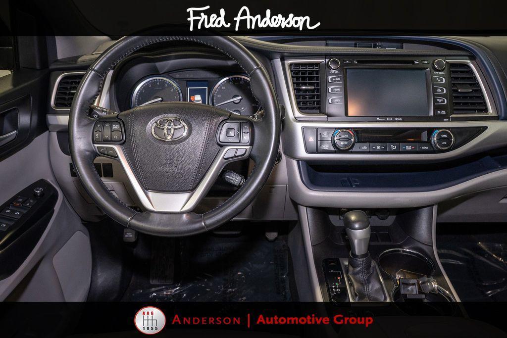 used 2017 Toyota Highlander car, priced at $21,068