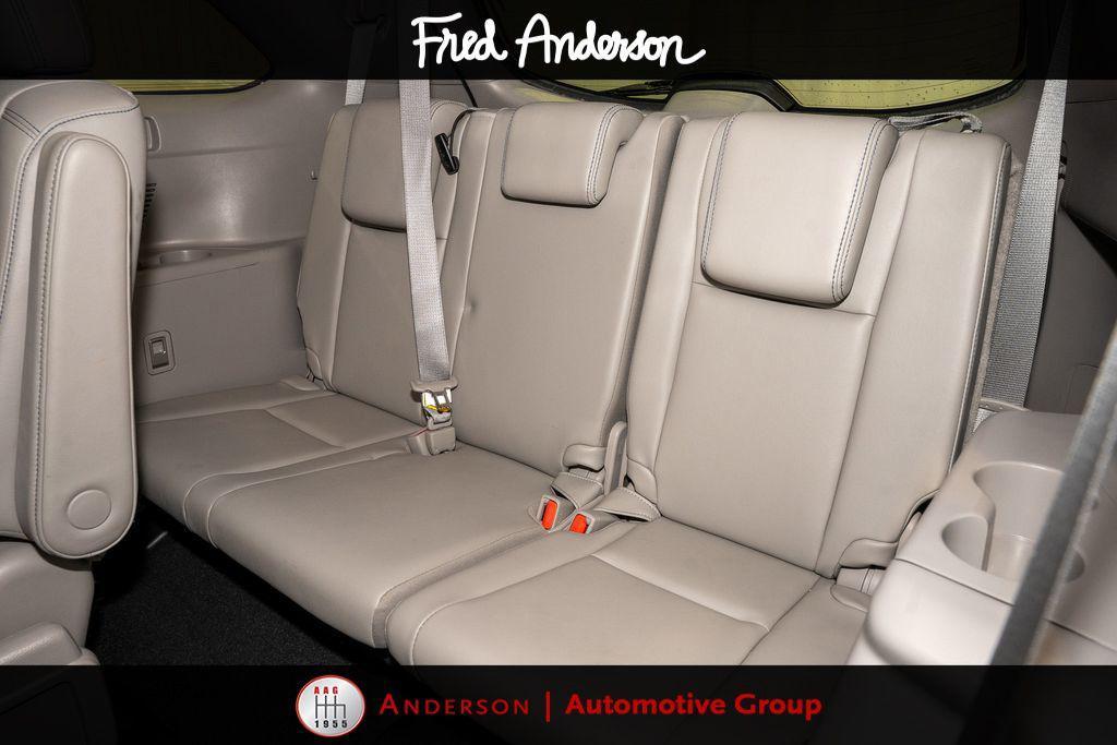 used 2017 Toyota Highlander car, priced at $21,068