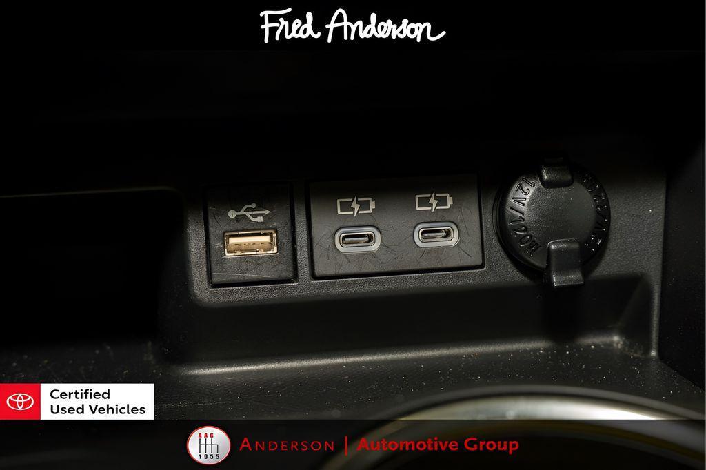 used 2024 Toyota Highlander car, priced at $32,402