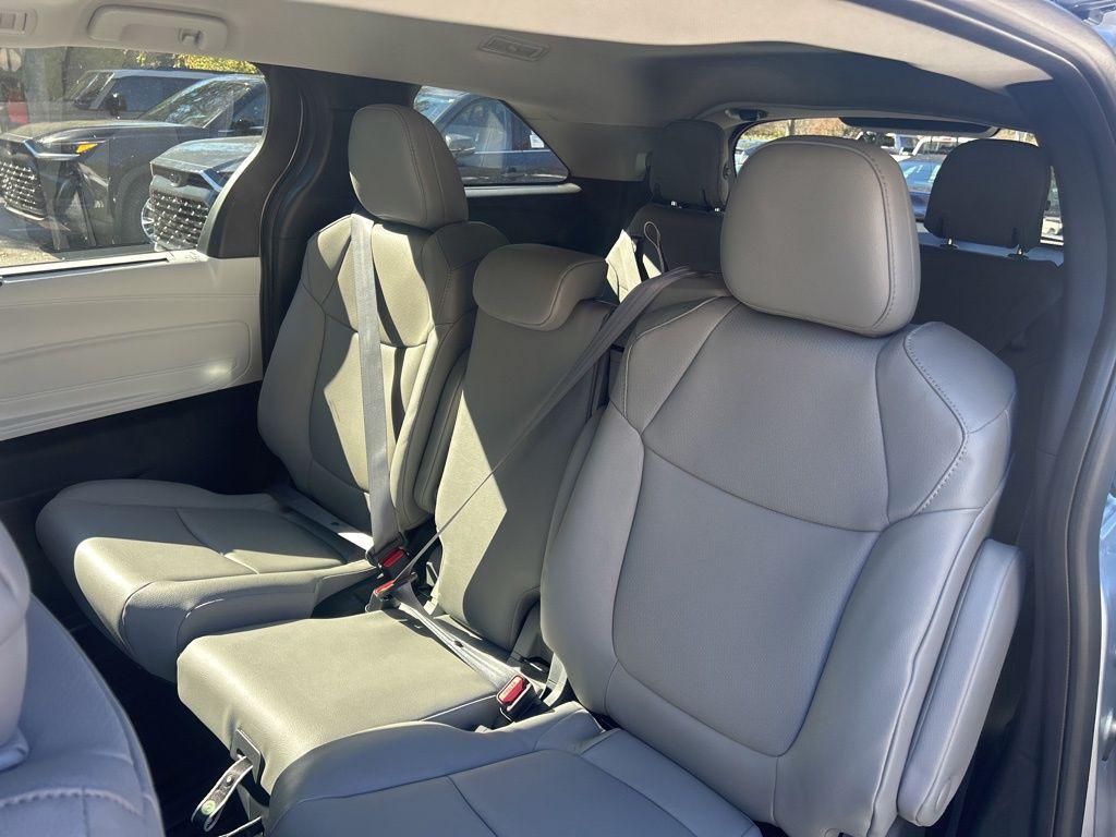 new 2025 Toyota Sienna car, priced at $47,333