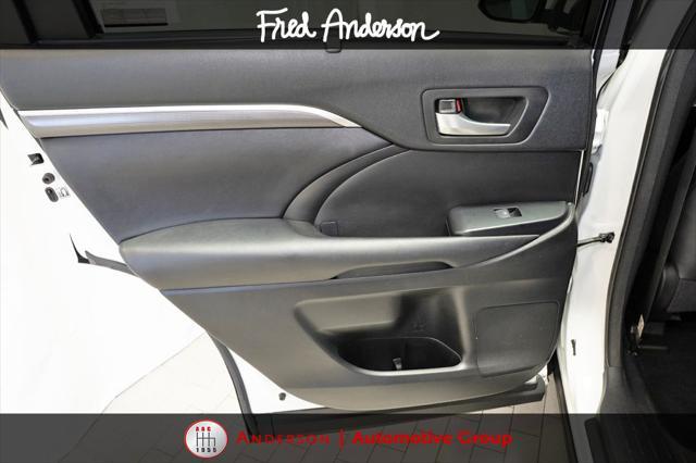 used 2017 Toyota Highlander car, priced at $22,268