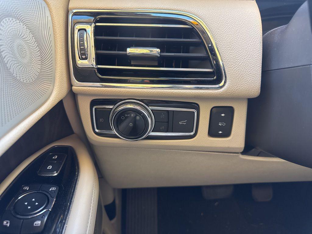 used 2020 Lincoln Navigator car, priced at $38,807