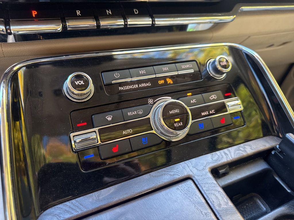 used 2020 Lincoln Navigator car, priced at $38,807