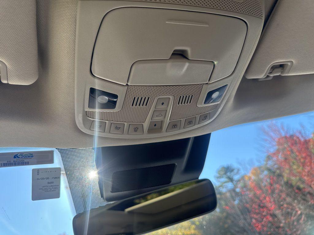 used 2020 Lincoln Navigator car, priced at $38,807