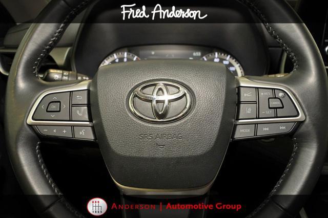 used 2023 Toyota Highlander car, priced at $32,441