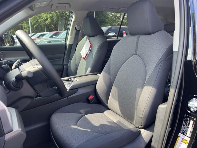 new 2025 Toyota Highlander Hybrid car, priced at $48,494