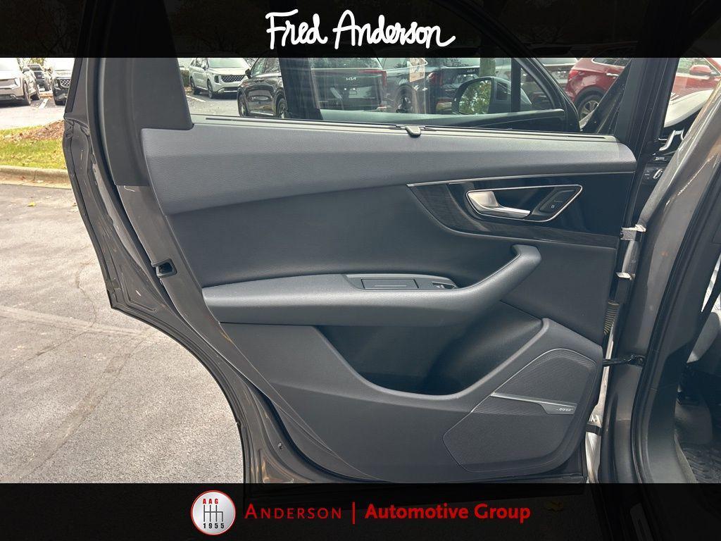 used 2018 Audi Q7 car, priced at $18,008