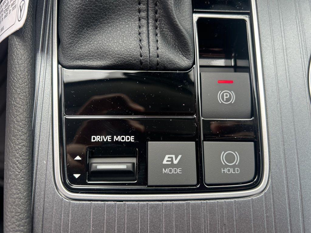 new 2025 Toyota Sienna car, priced at $41,899