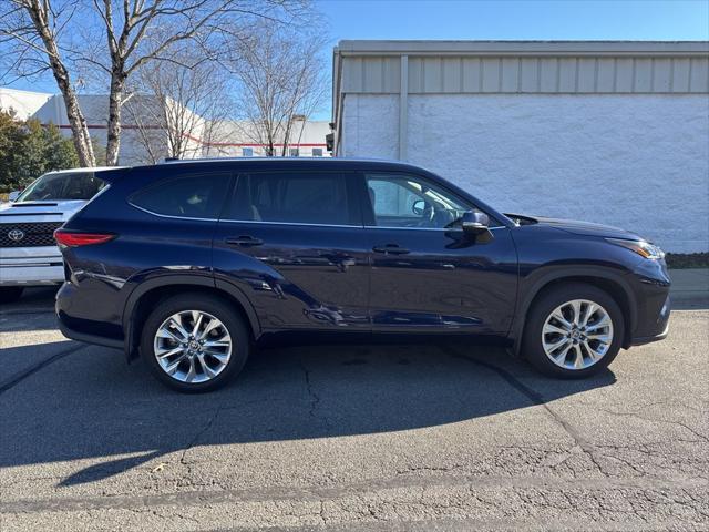 used 2021 Toyota Highlander car, priced at $37,000