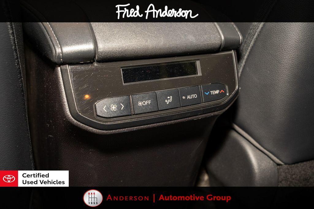 used 2023 Toyota Highlander car, priced at $36,294