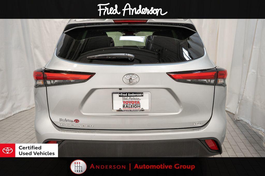 used 2023 Toyota Highlander car, priced at $36,294