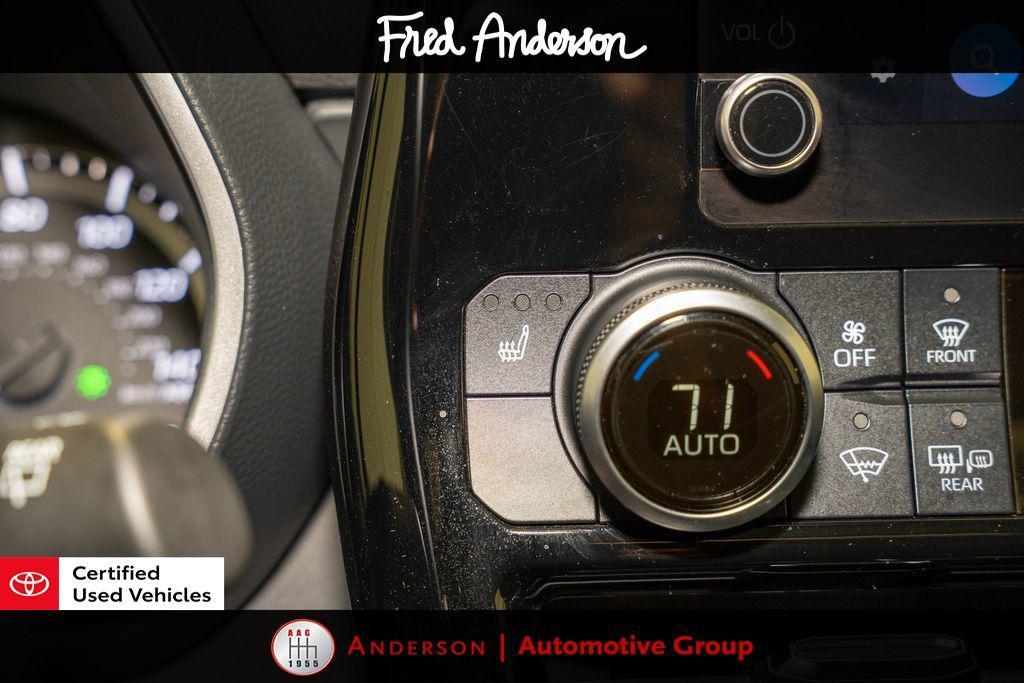 used 2023 Toyota Highlander car, priced at $36,294