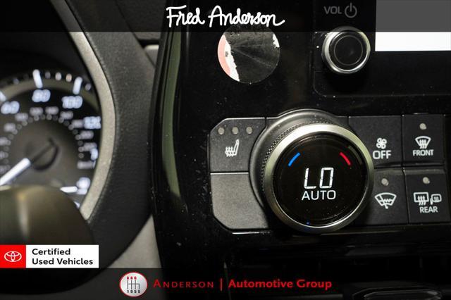 used 2023 Toyota Highlander car, priced at $39,137
