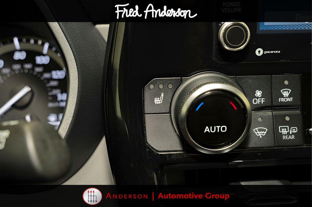used 2022 Toyota Highlander car, priced at $31,237