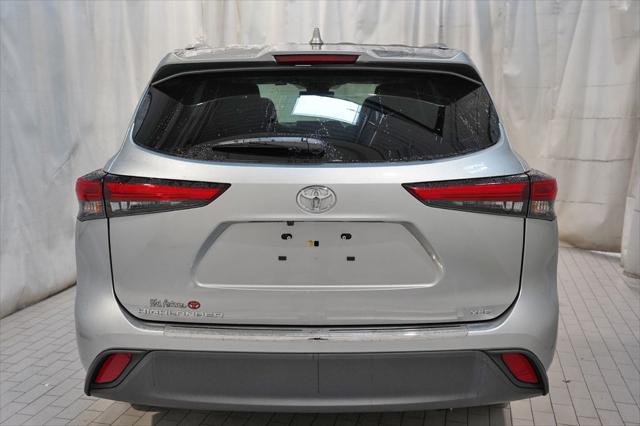 used 2023 Toyota Highlander car, priced at $38,500