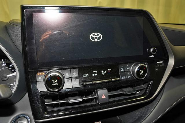 used 2023 Toyota Highlander car, priced at $38,500