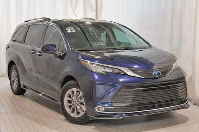 used 2023 Toyota Sienna car, priced at $43,900