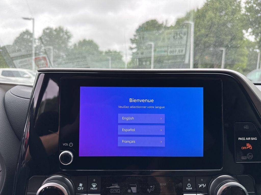 new 2025 Toyota Highlander car, priced at $44,234