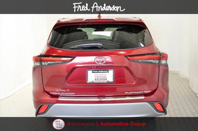 used 2021 Toyota Highlander car, priced at $34,393
