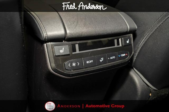 used 2021 Toyota Highlander car, priced at $34,393