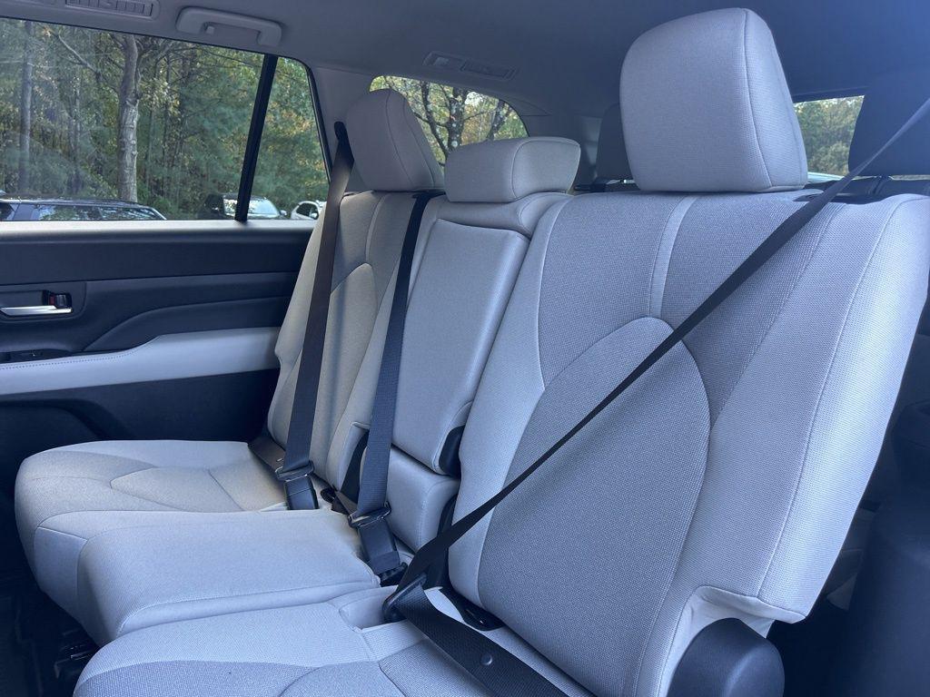 new 2026 Toyota Highlander car, priced at $45,182