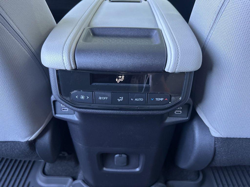 new 2026 Toyota Highlander car, priced at $45,182