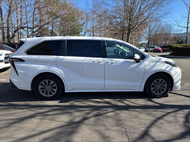 used 2024 Toyota Sienna car, priced at $40,095