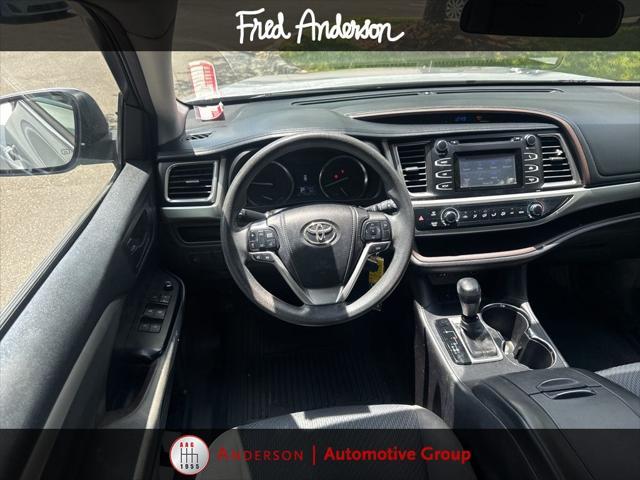 used 2015 Toyota Highlander car, priced at $16,765