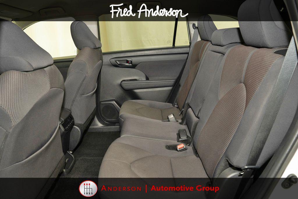 used 2024 Toyota Highlander car, priced at $35,498