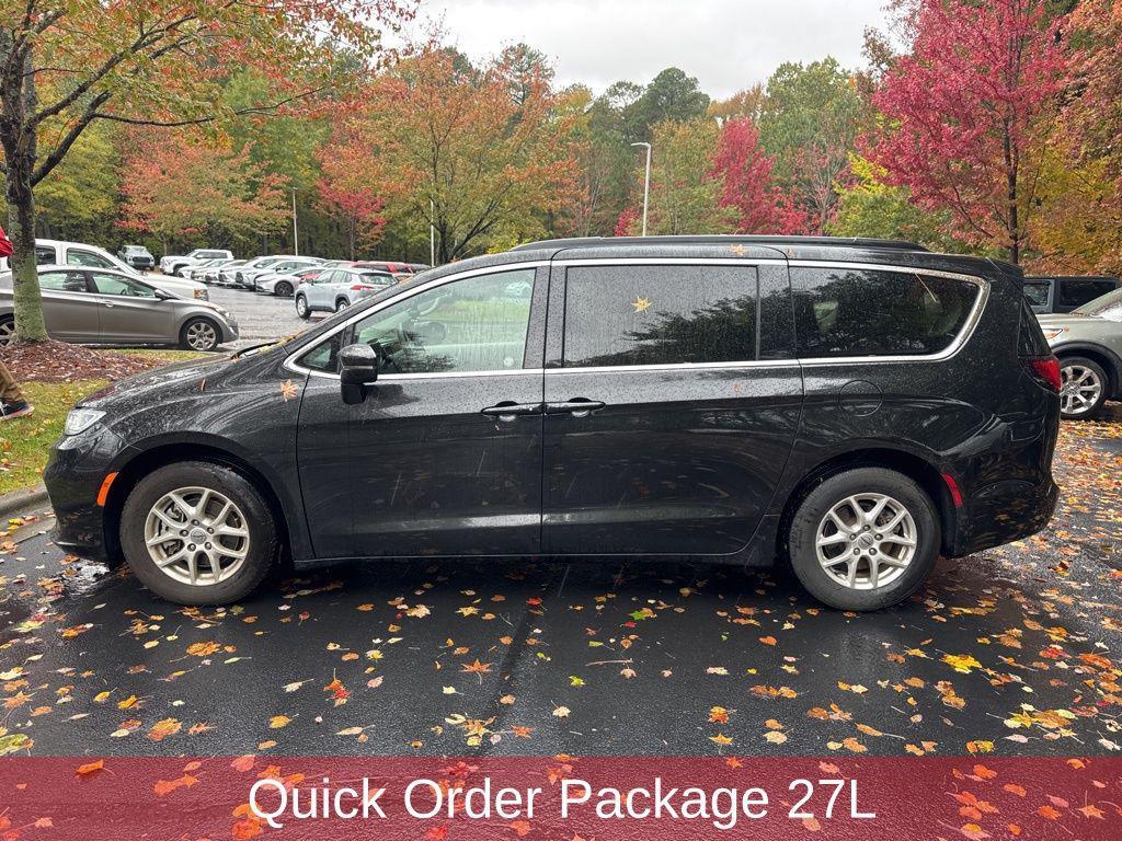 used 2022 Chrysler Pacifica car, priced at $23,381