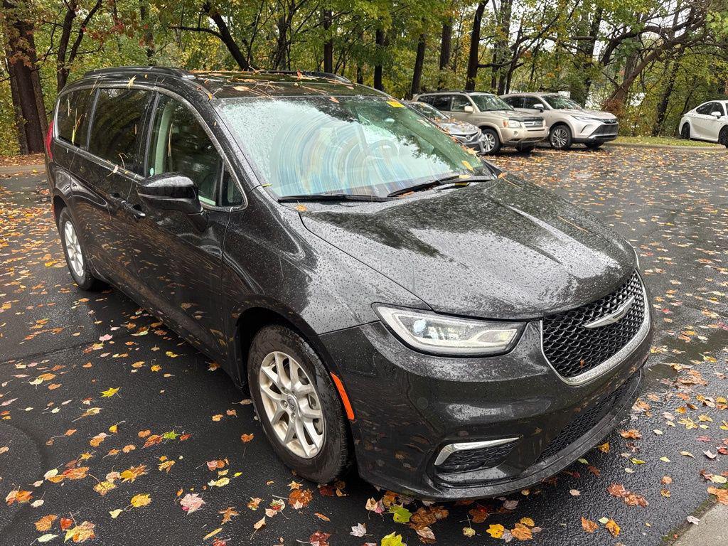 used 2022 Chrysler Pacifica car, priced at $23,381