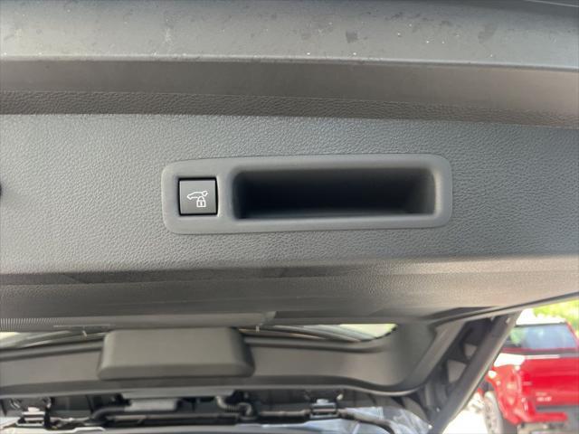 new 2025 Toyota Sienna car, priced at $59,301