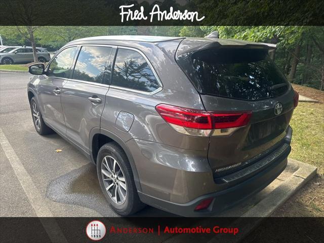 used 2019 Toyota Highlander car, priced at $26,032
