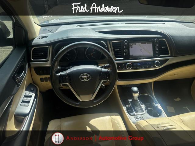 used 2019 Toyota Highlander car, priced at $26,032