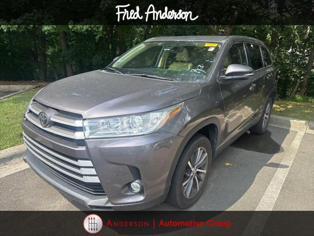 used 2019 Toyota Highlander car, priced at $26,032